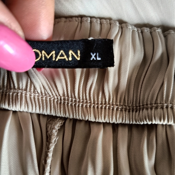 XL🌞Elegant Vintage Beige/Cream Maxi Silky Skirt - Picture 7 of 7